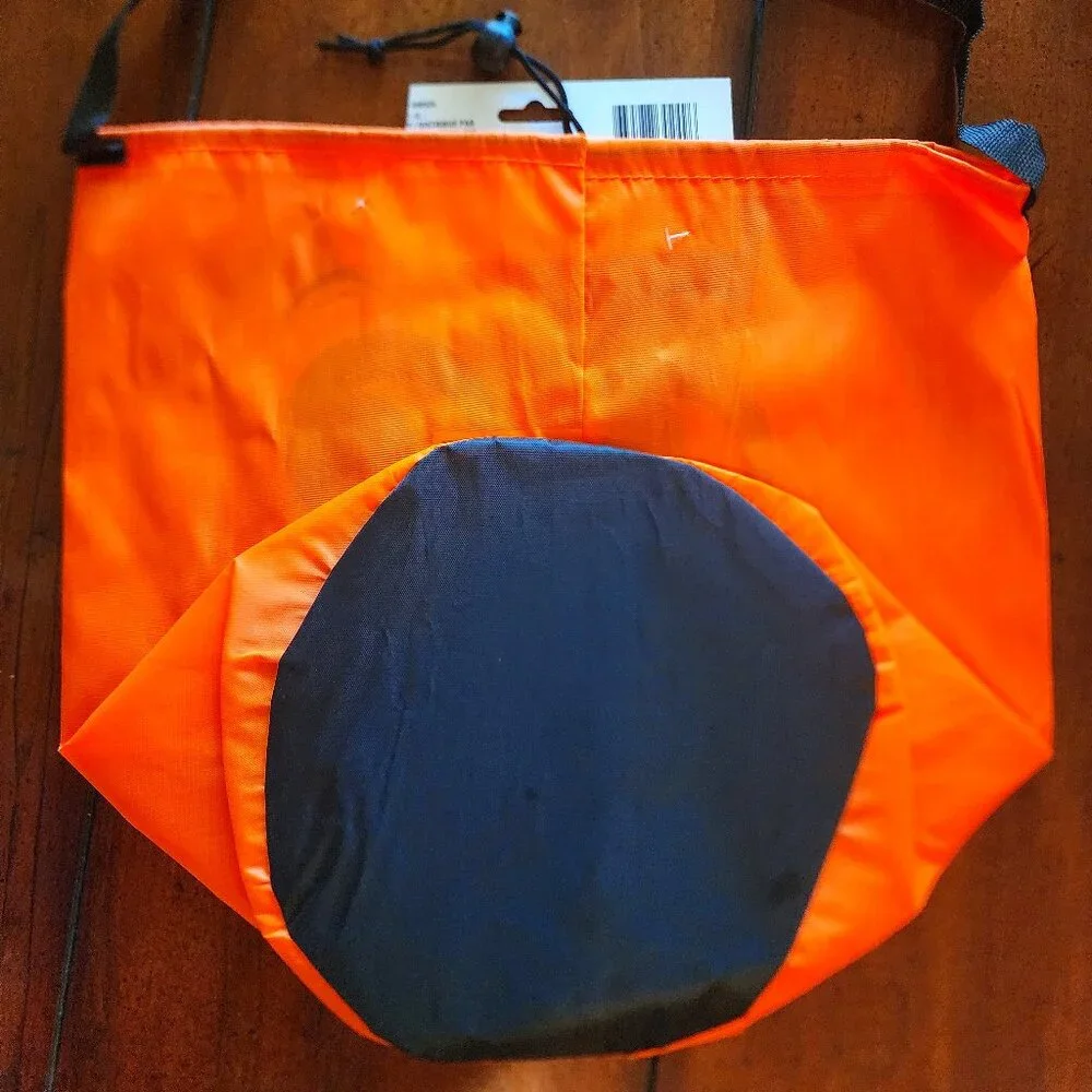 NWT Nylon Halloween Smiling Pumpkin Trick or Treat Candy Drawstring Bucket Bag